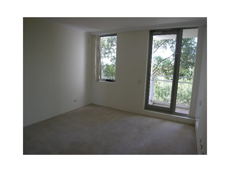 4/1 Devitt Avenue, Newington NSW 2127