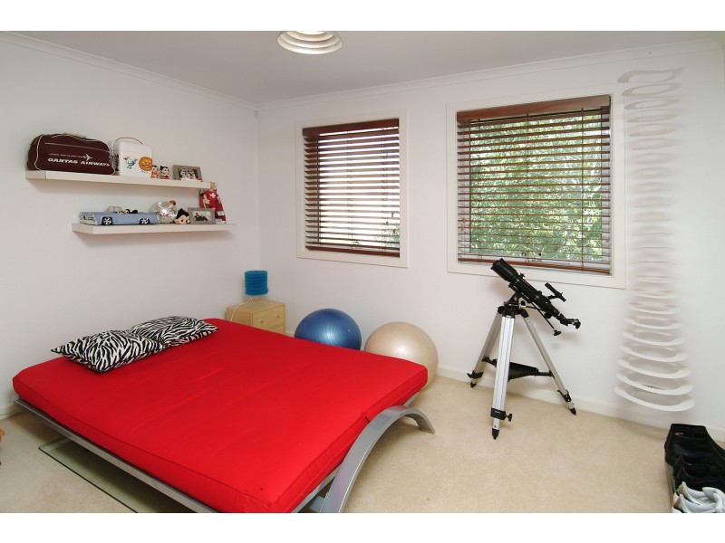 9 Kosmala Cl, Newington NSW 2127