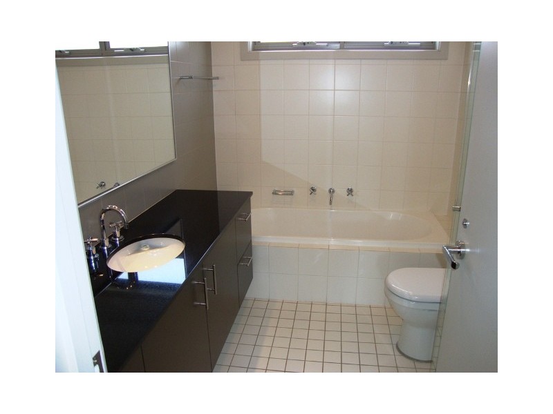 2 Popov Avenue, Newington NSW 2127