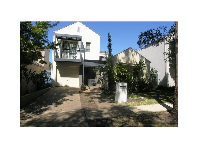 17 Heidelberg Avenue, Newington NSW 2127