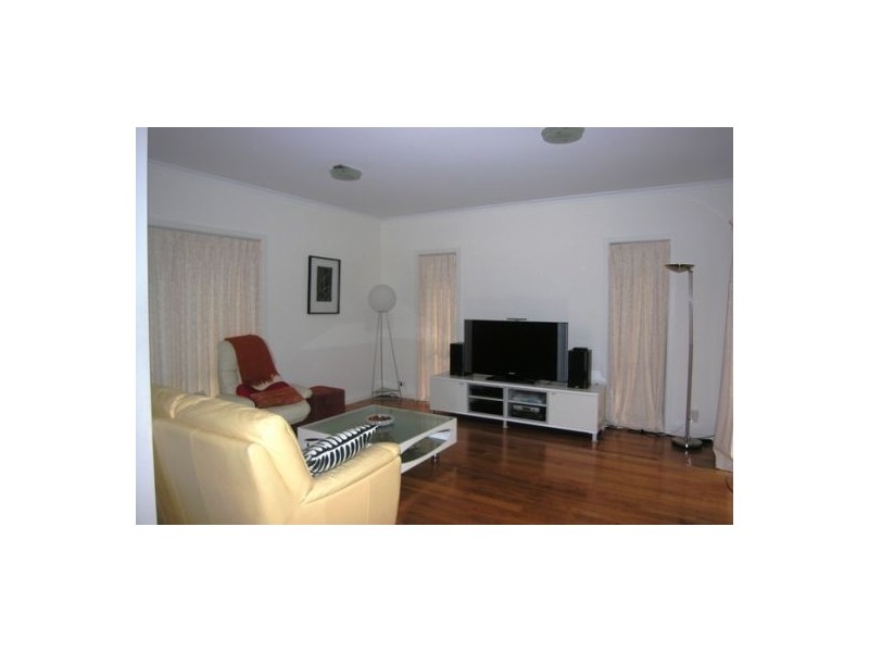 1 Curlew Avenue, Newington NSW 2127