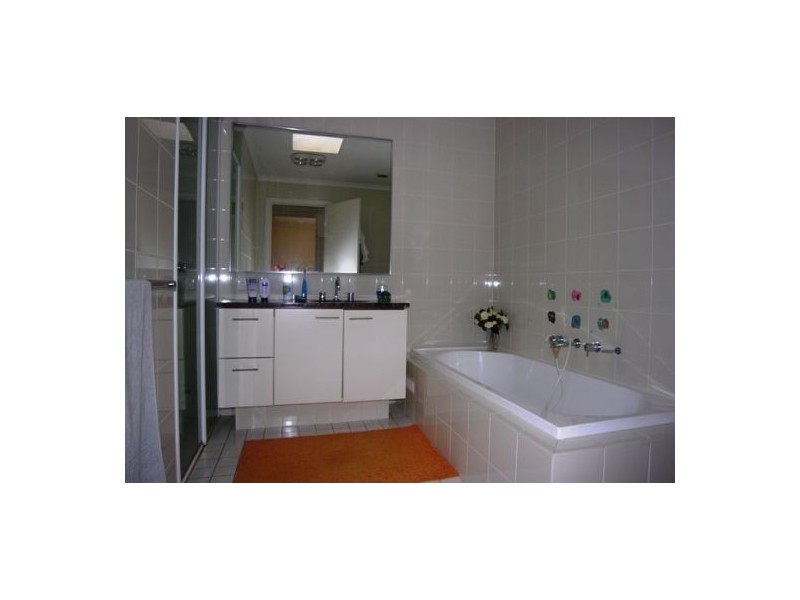 1 Curlew Avenue, Newington NSW 2127