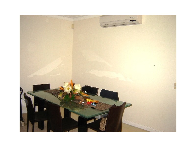 23 Cumberland Square, Newington NSW 2127