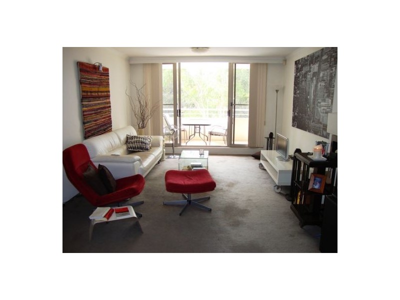 4/13 Blaxland Avenue, Newington NSW 2127