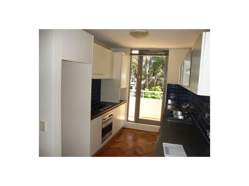 4/13 Blaxland Avenue, Newington NSW 2127