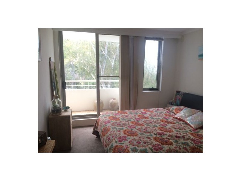 4/13 Blaxland Avenue, Newington NSW 2127