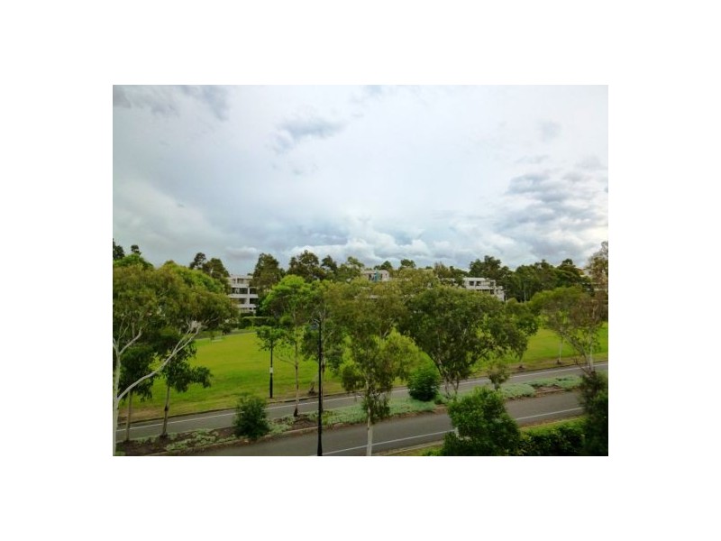 18/3 Sandpiper Crescent, Newington NSW 2127