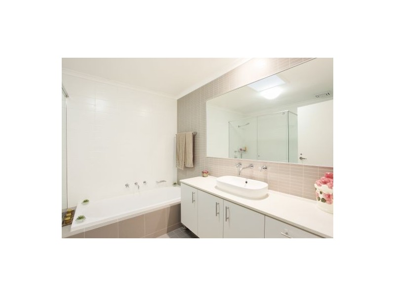 5 Henricks Avenue, Newington NSW 2127