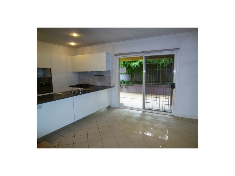 8 Elvstrom Avenue, Newington NSW 2127
