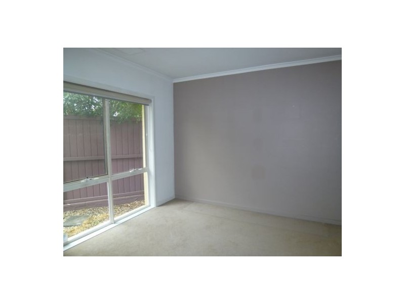 8 Elvstrom Avenue, Newington NSW 2127