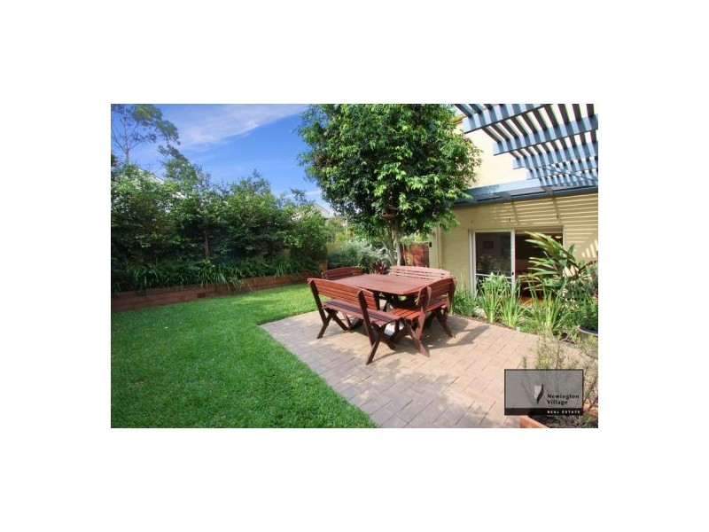 2 Konrads Avenue, Newington NSW 2127