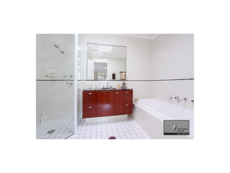 2 Konrads Avenue, Newington NSW 2127