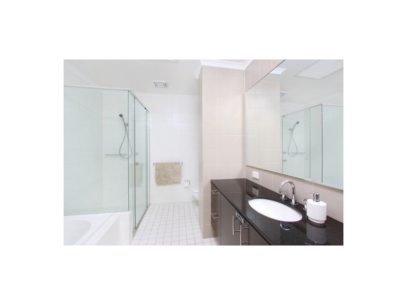 8 Lane Avenue, Newington NSW 2127