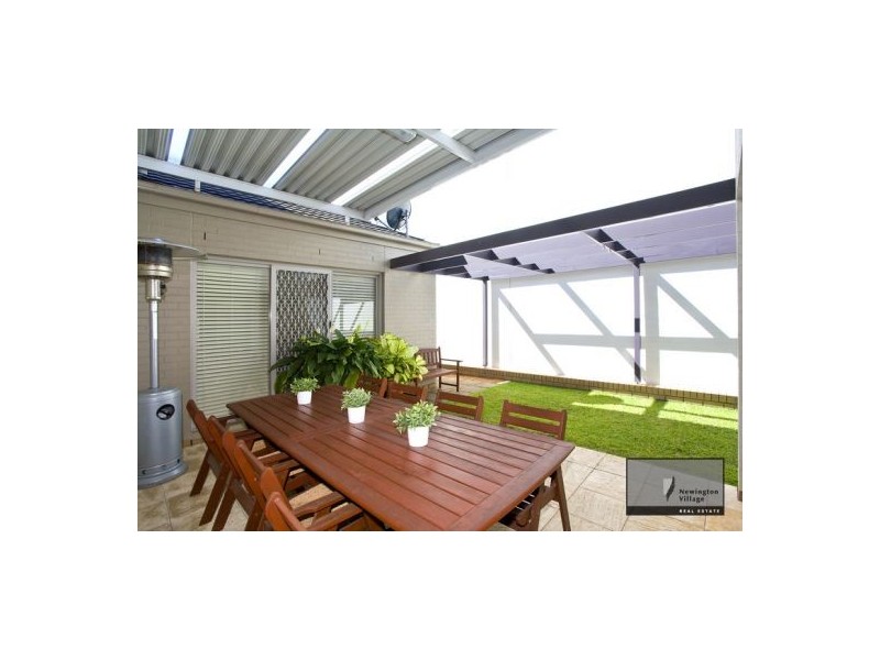 8 Lane Avenue, Newington NSW 2127