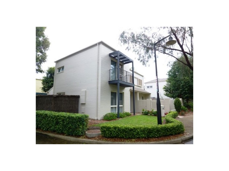 2 Elvstrom Avenue, Newington NSW 2127