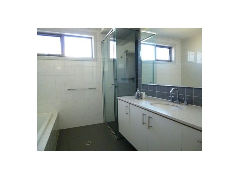 11 Ottey Avenue, Newington NSW 2127