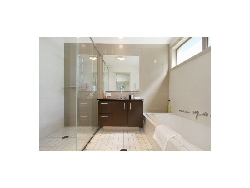6 Oerter Avenue, Newington NSW 2127