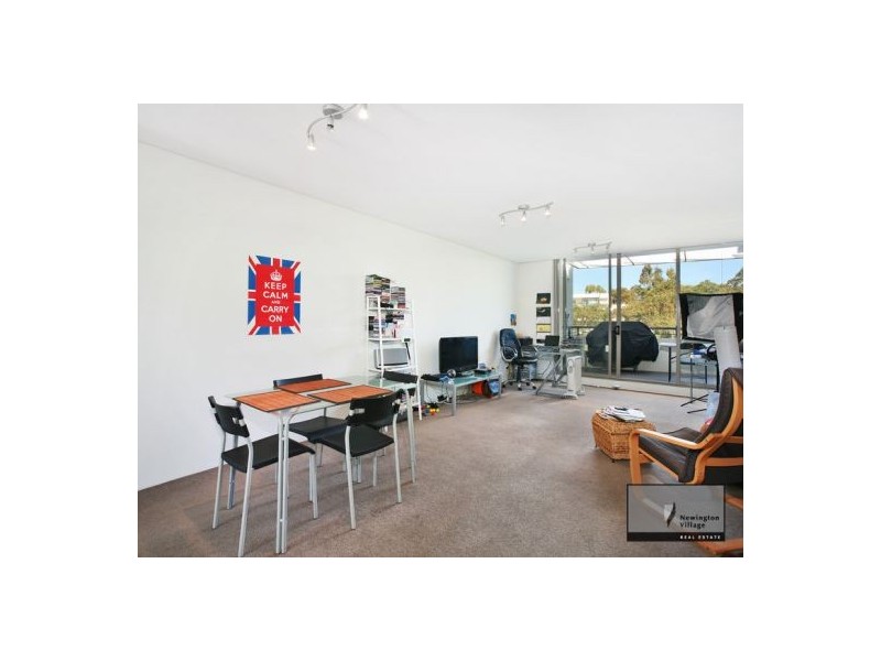 18/3 Sandpiper Crescent, Newington NSW 2127