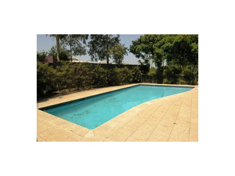 2/1 Nurmi Avenue, Newington NSW 2127