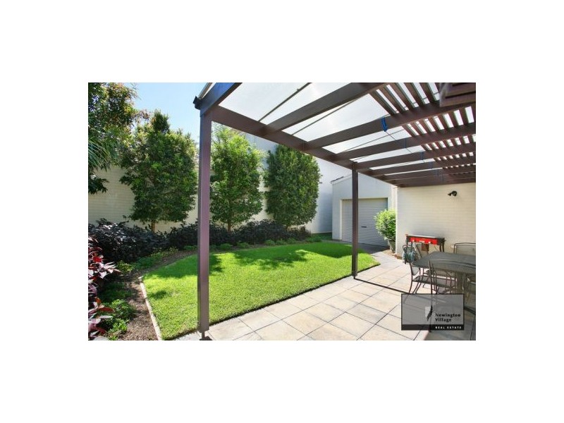 10 Curlew Avenue, Newington NSW 2127