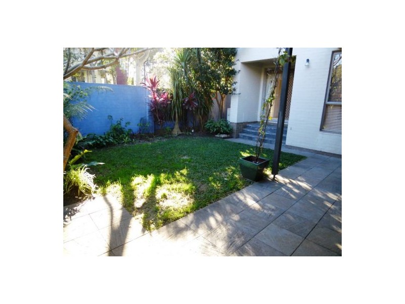 2 Manton Avenue, Newington NSW 2127