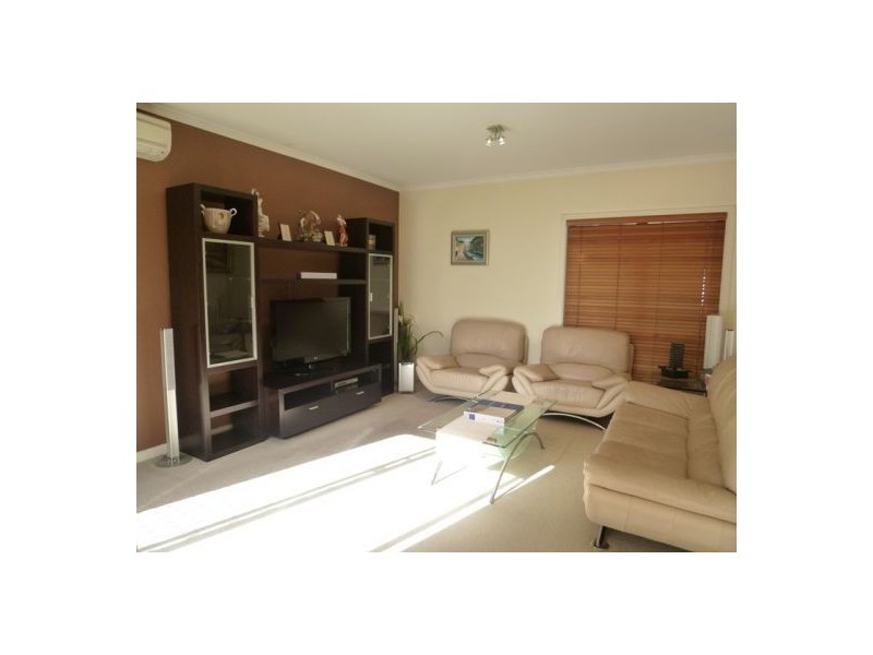 10 Manton Avenue, Newington NSW 2127