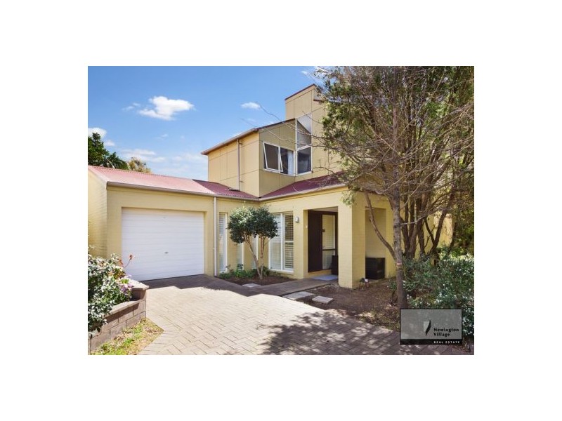 33 Cumberland Square, Newington NSW 2127