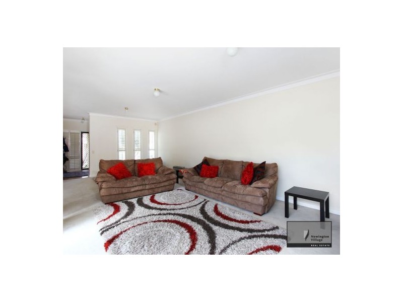 33 Cumberland Square, Newington NSW 2127