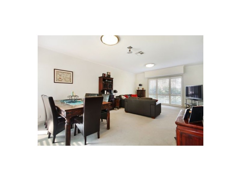 6 Oerter Avenue, Newington NSW 2127