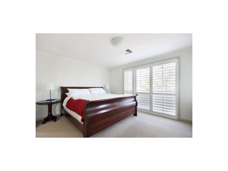 6 Oerter Avenue, Newington NSW 2127