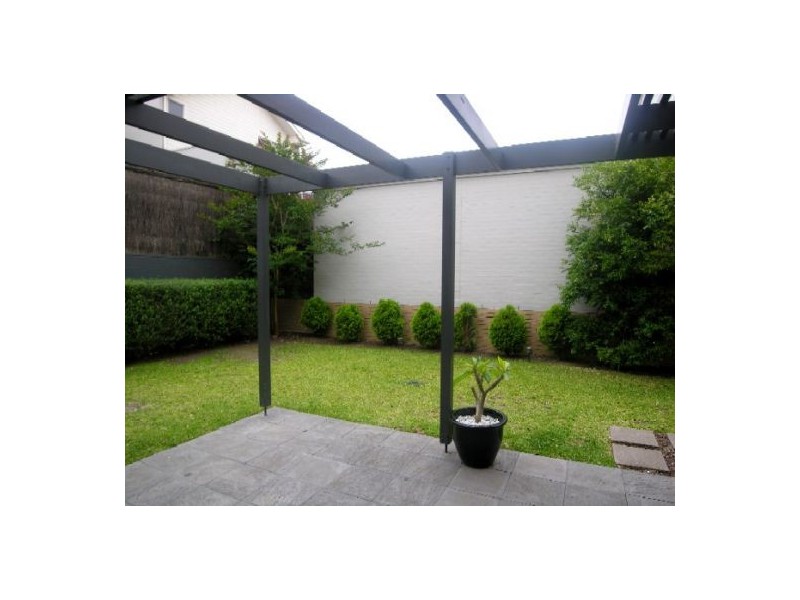 6 Oerter Avenue, Newington NSW 2127