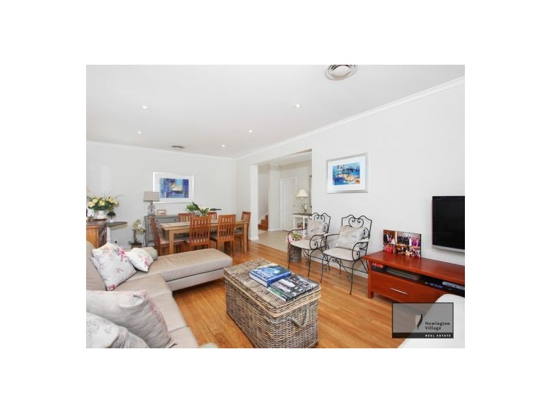 8 Oerter Avenue, Newington NSW 2127