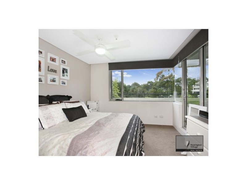 2/1 Sandpiper Crescent, Newington NSW 2127