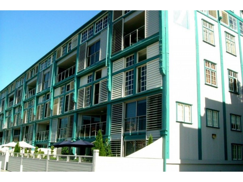 321 Finger Wharf, 6 Cowper Wharf Road, Woolloomooloo NSW 2011