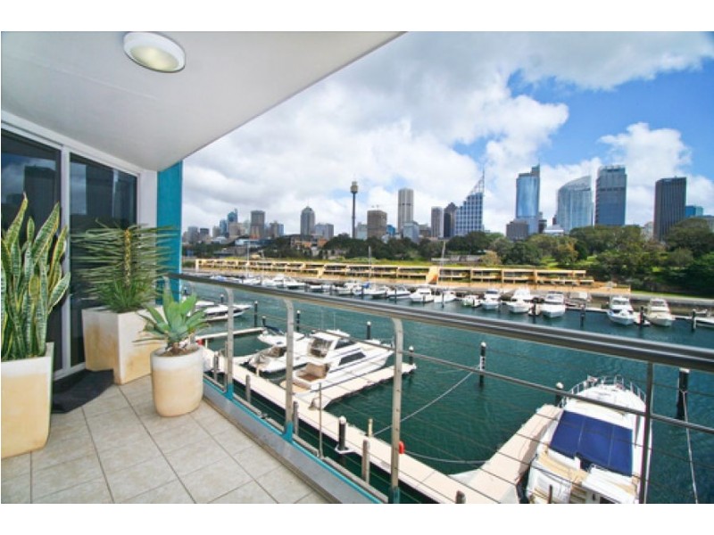 410 Finger Wharf, 6 Cowper Wharf Road, Woolloomooloo NSW 2011
