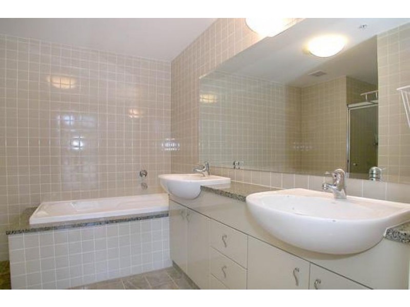 316 Finger Wharf, 6 Cowper Wharf Road, Woolloomooloo NSW 2011