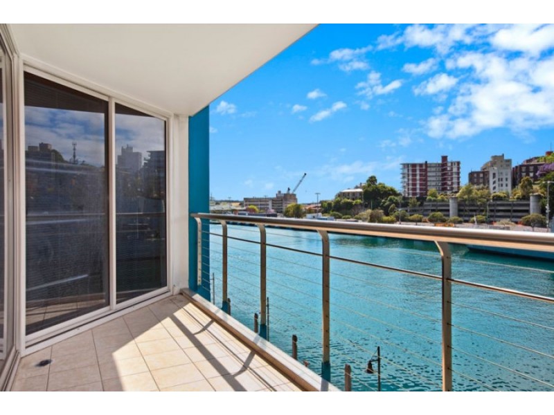 423 Finger Wharf, 6 Cowper Wharf Road, Woolloomooloo NSW 2011