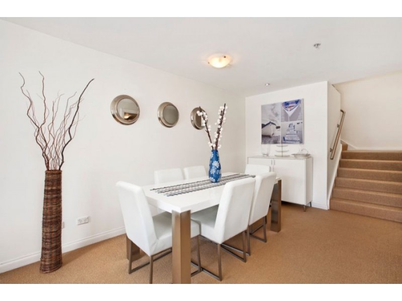 423 Finger Wharf, 6 Cowper Wharf Road, Woolloomooloo NSW 2011
