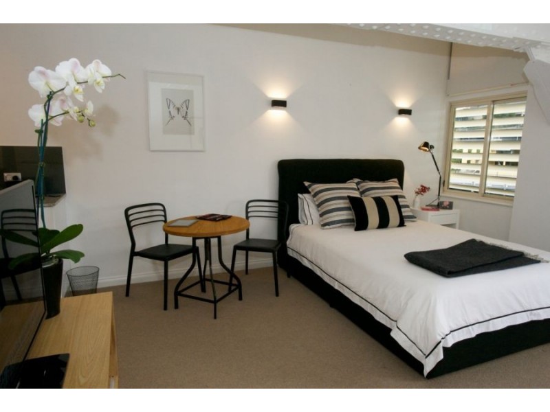 363 Finger Wharf, 6 Cowper Wharf Road, Woolloomooloo NSW 2011