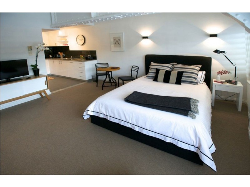 363 Finger Wharf, 6 Cowper Wharf Road, Woolloomooloo NSW 2011