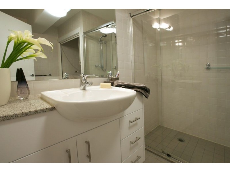 363 Finger Wharf, 6 Cowper Wharf Road, Woolloomooloo NSW 2011