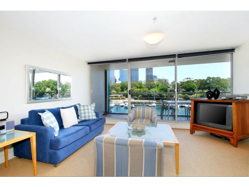 412 Finger Wharf, 6 Cowper Wharf Road, Woolloomooloo NSW 2011