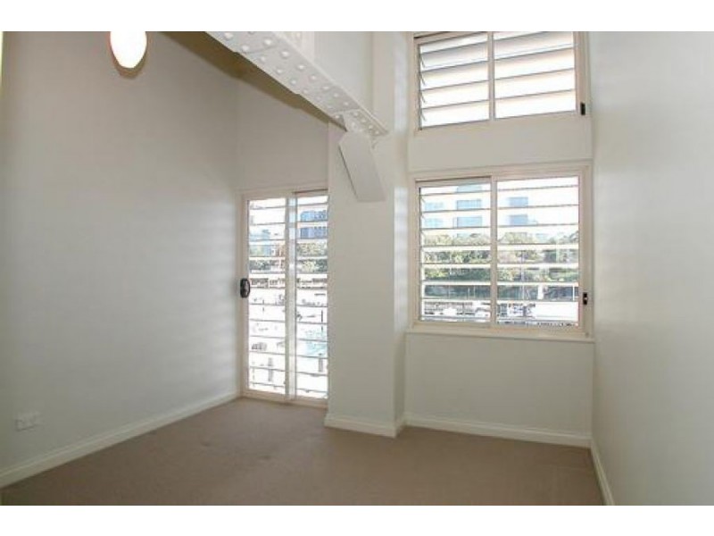 316 Finger Wharf, 6 Cowper Wharf Road, Woolloomooloo NSW 2011