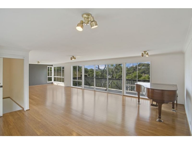 15 The Scarp, Castlecrag NSW 2068