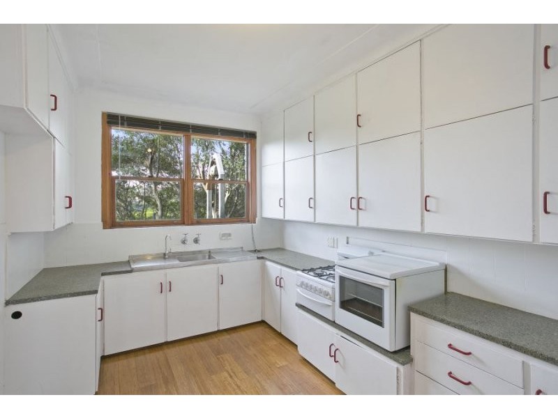 15 The Scarp, Castlecrag NSW 2068