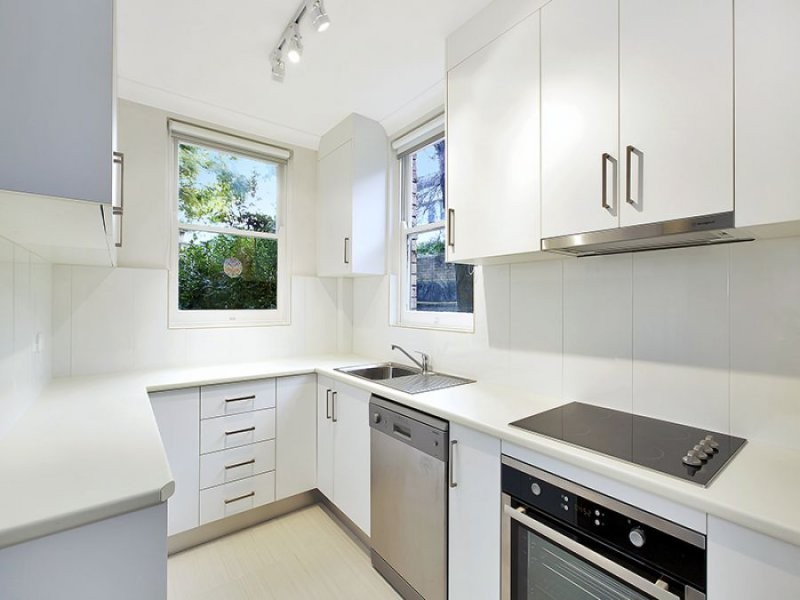 2/2 Morven Gardens Lane, Greenwich NSW 2065