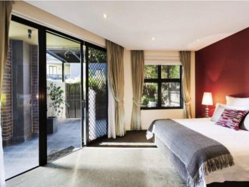 C204/24-26 Point Street, Pyrmont NSW 2009