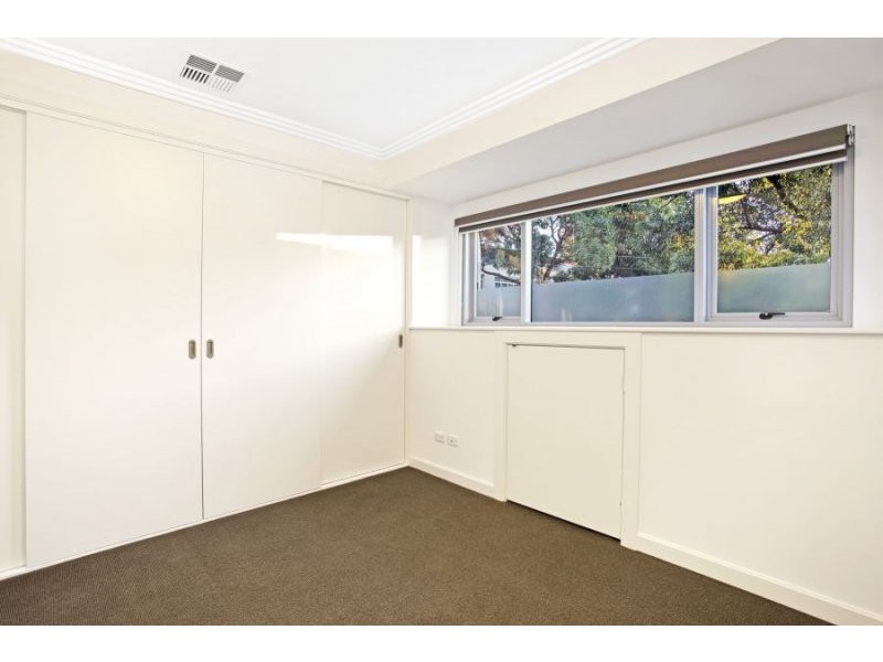 12/177 Cathedral Street, Woolloomooloo NSW 2011