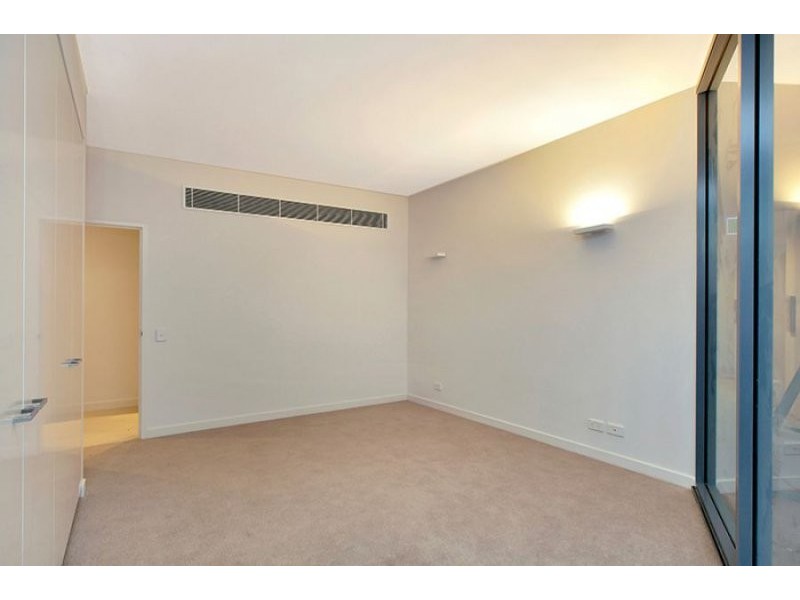 S201/68 Sir John Young Crescent, Woolloomooloo NSW 2011