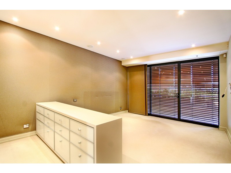 33/10 Lincoln Crescent, Woolloomooloo NSW 2011